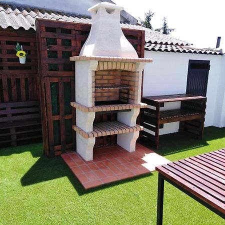 O Mercadinho Poiares Exterior foto